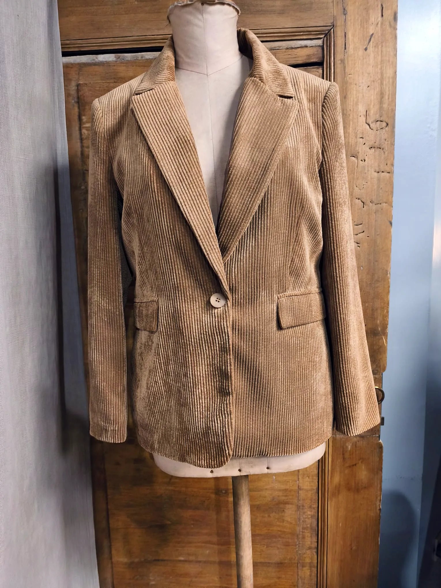 GIACCA IN VELLUTO, COLORE CAMMELLO