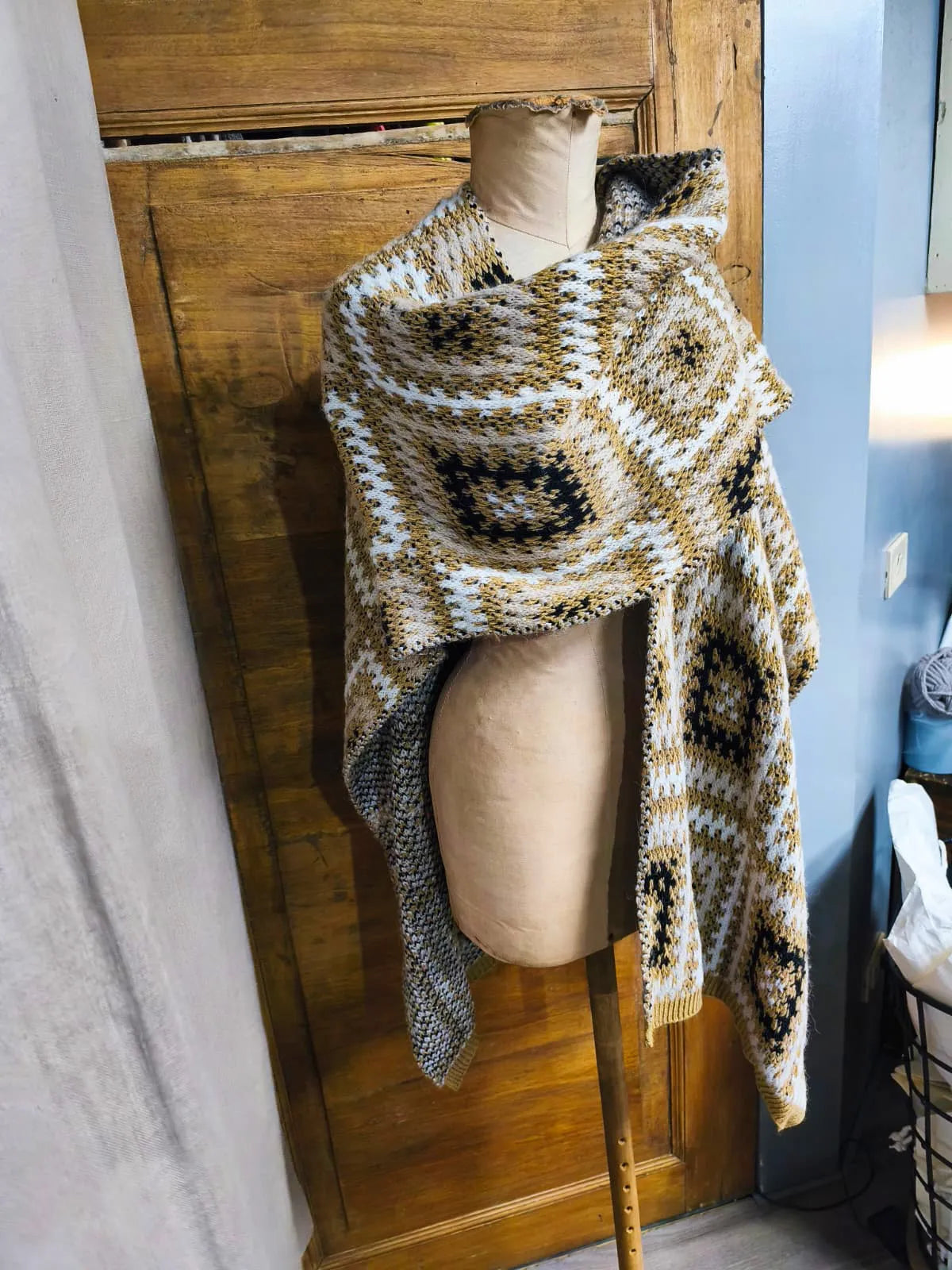 Mantella lana, sintetico ed alpaca