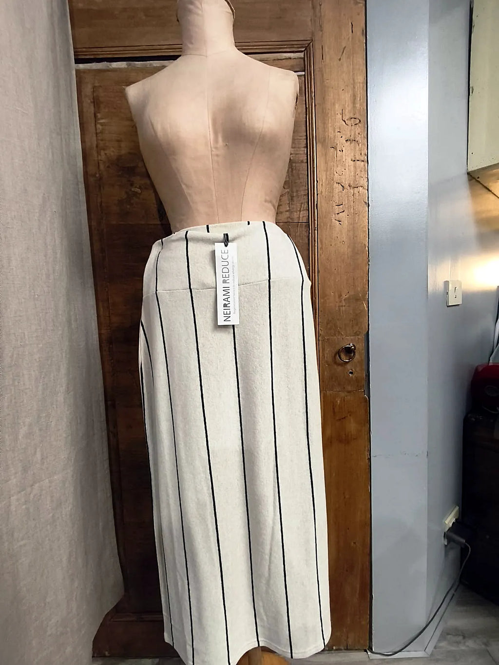 GONNA LUNGA IN MAGLIA BATTUTA, DRITTA